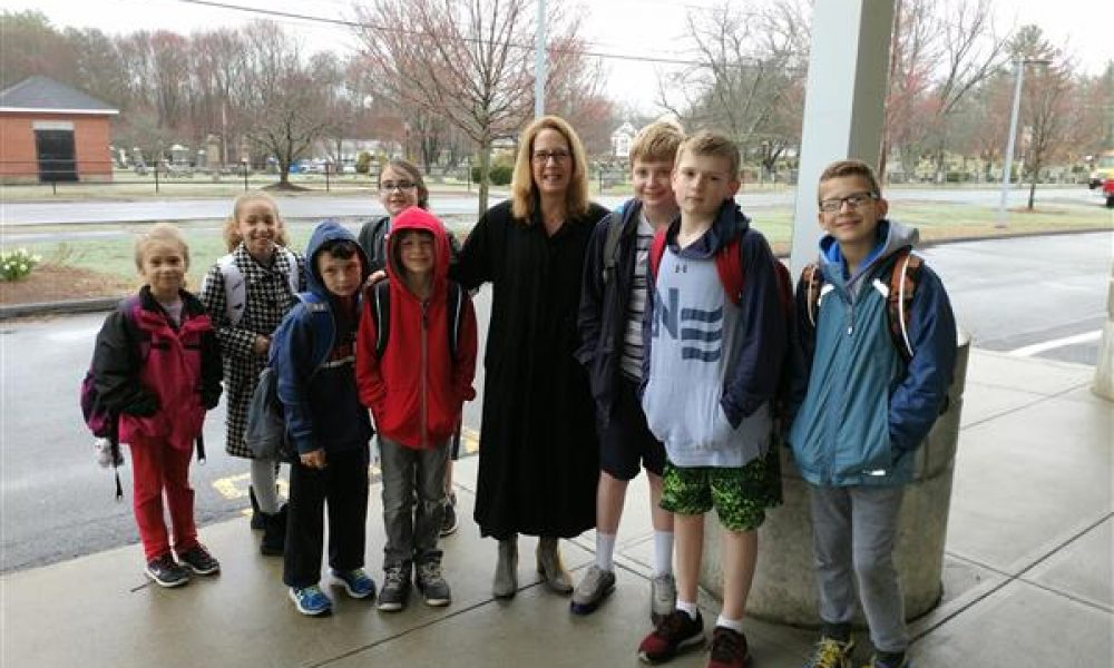 Zeh School Principal Sue Whitten retiring