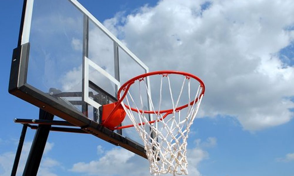 Players needed for high school boys’ rec basketball