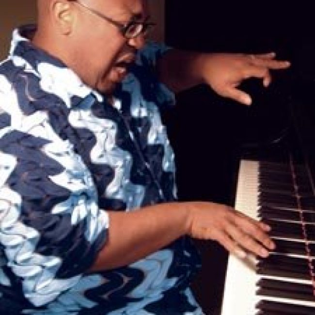 Pianist George Russell, Jr. in concert