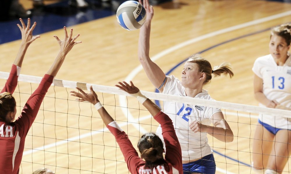 Girls summer volleyball camp